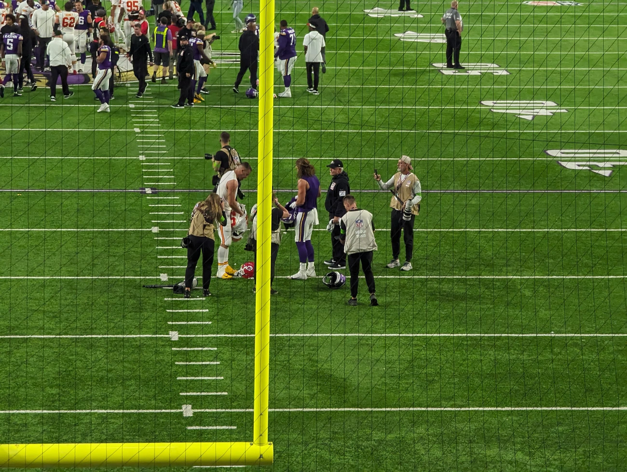Chiefs at Vikings (53314569464)