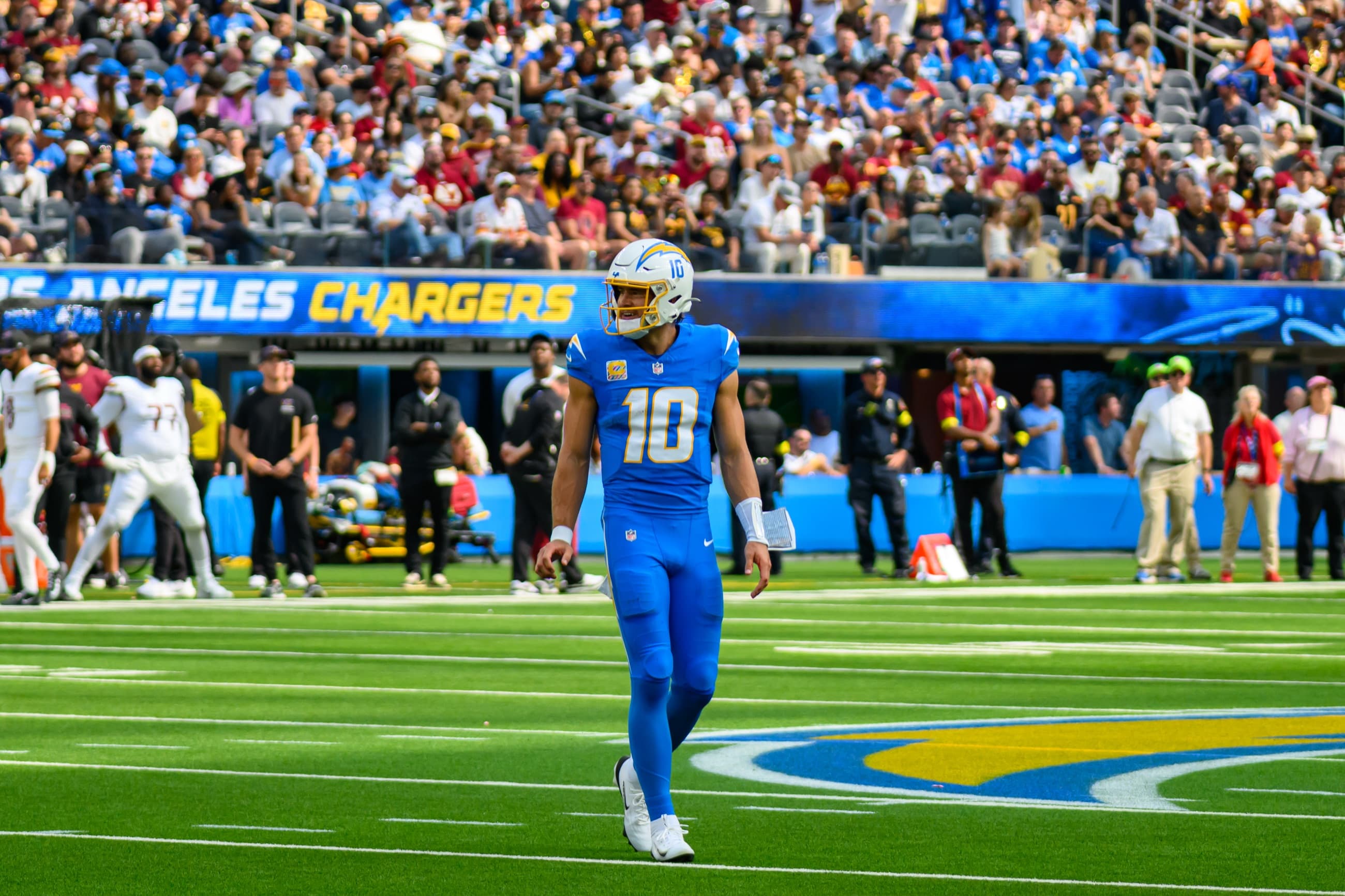 2025 Commanders at Chargers 03