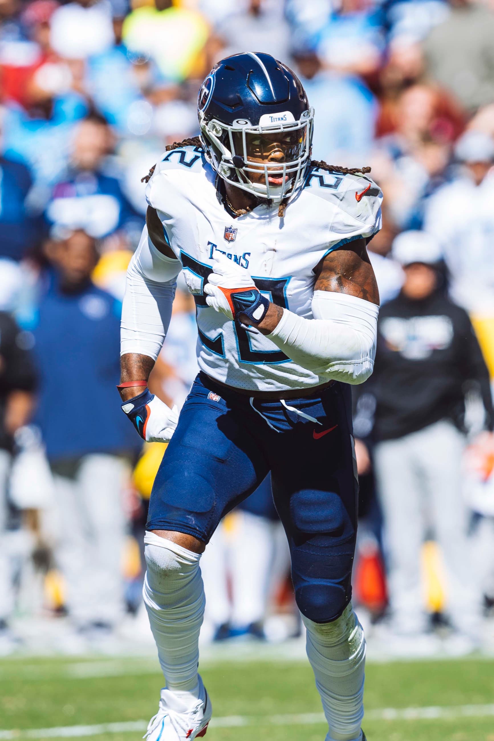 Derrick Henry Titans vs Commanders OCT2022